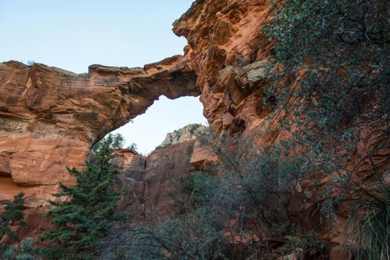 devil's bridge sedona arizona hiking itinerary